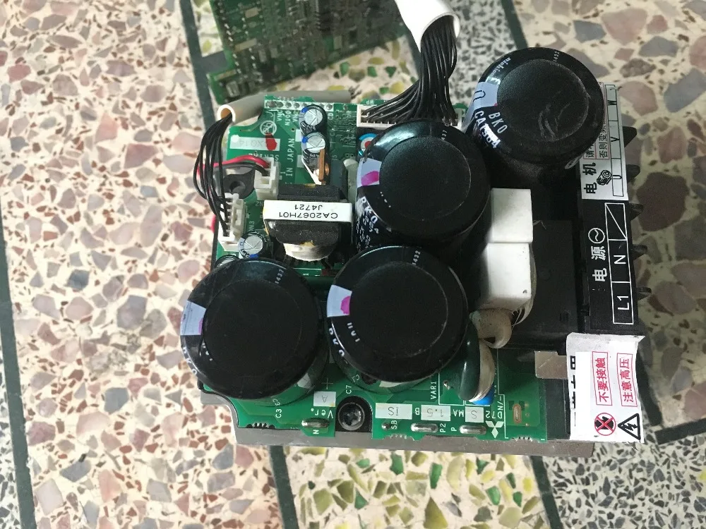 D72SMA1.5BIS BC186A857G52A FR D72 1.5KW Протестировано хорошо| |