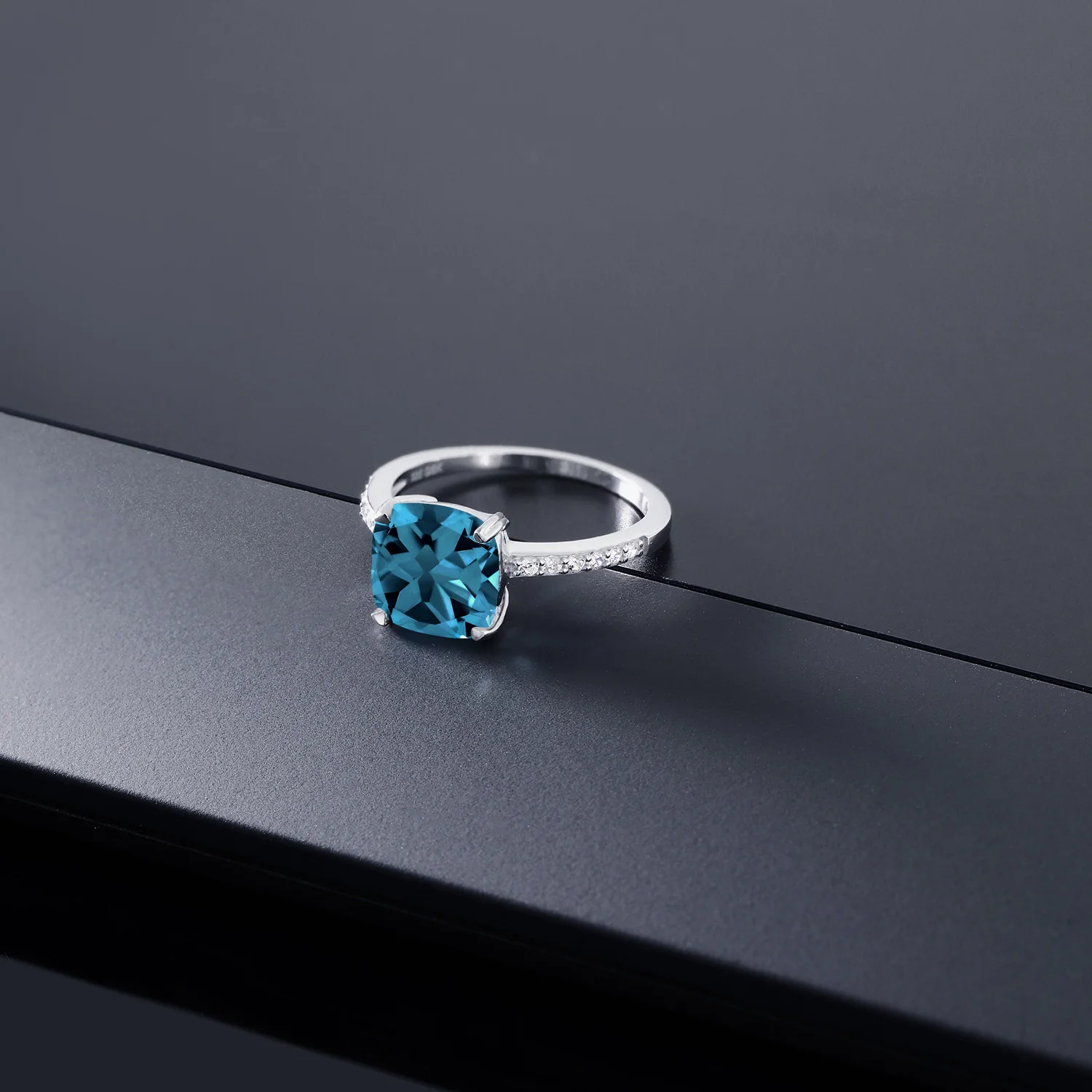 925 стерлингового серебра Лондонский голубой топаз женское кольцо 2 86 Ct диванная