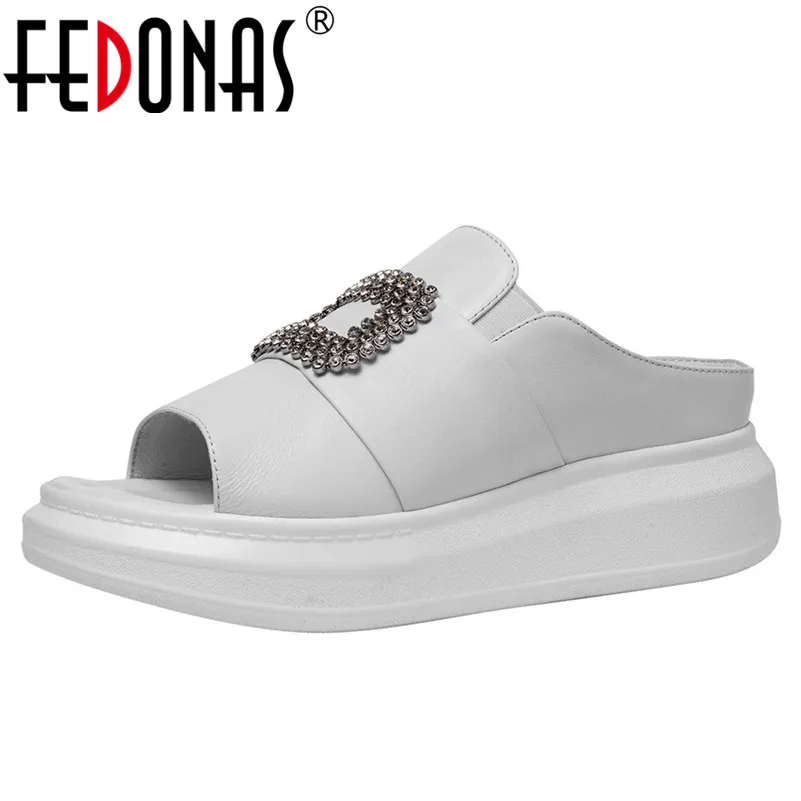 FEDONAS/Европейский стиль Однотонная повседневная обувь с украшением в виде