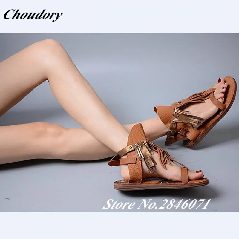 Пряжка Ремешка Fringe Женщин Сандалии Плоские с Открытым Носком Ботинки Женщина 2017