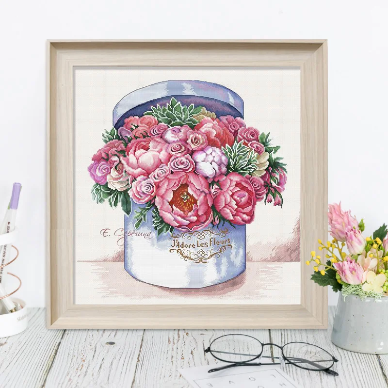 

Ranunculus Ranunculus in the box cross stitch kit DMC brand thread animal dog count canvas fabric embroidery handmade needlework