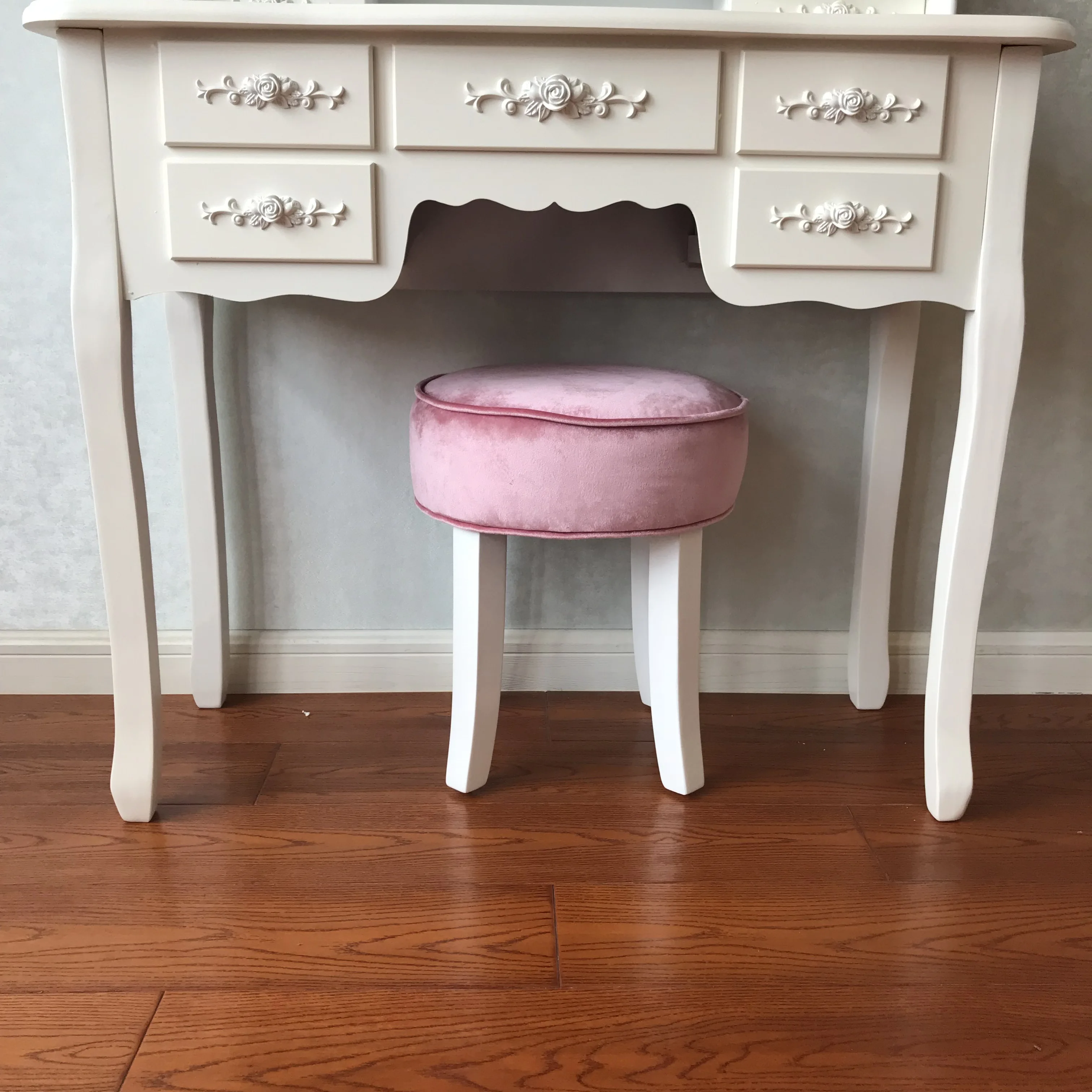 Стул Луи Мода Ottomans современный простой стол для макияжа из твердой древесины