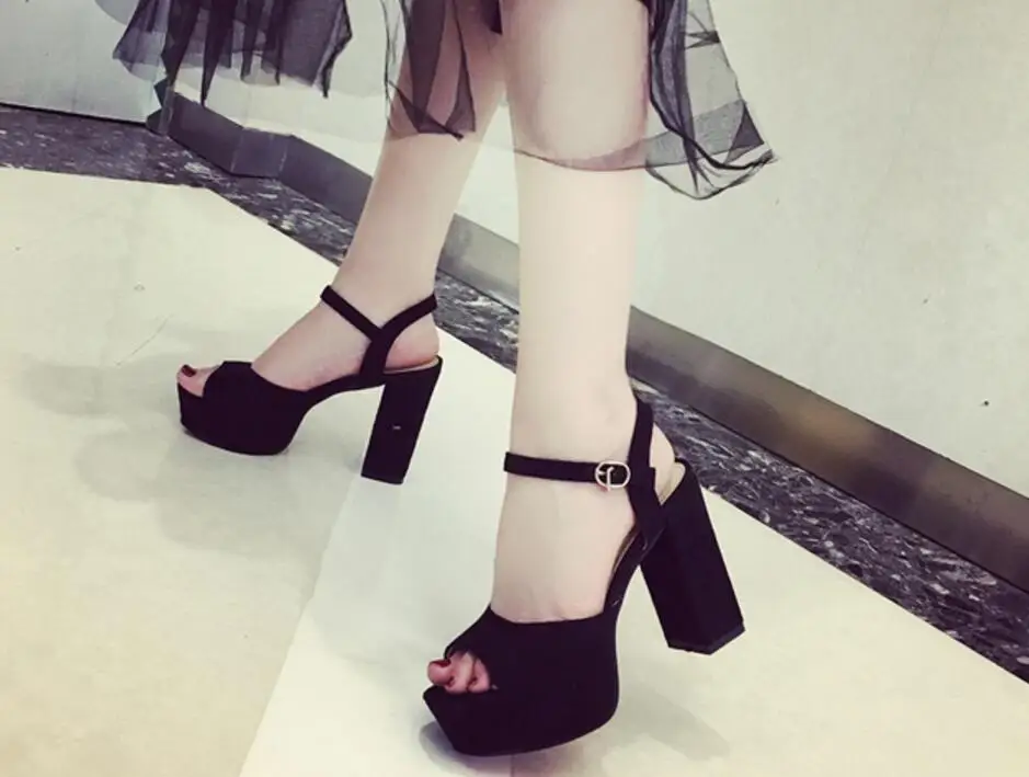 Новинка года женские сандалии со стильной парой обуви | Обувь