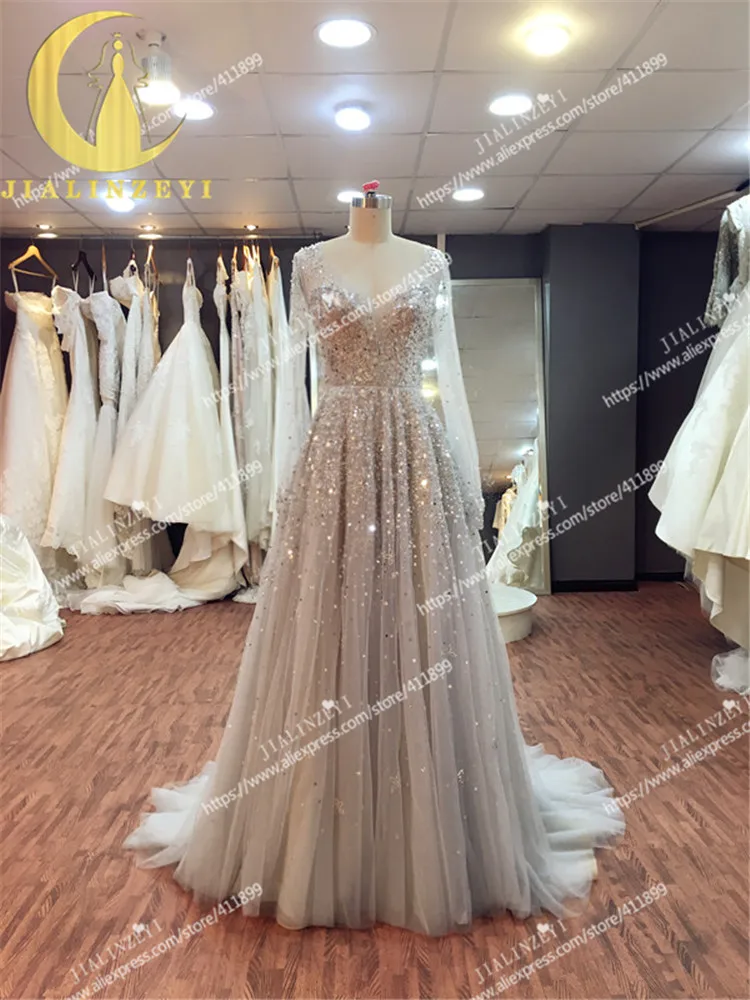 Рисунок 2 - Женское платье с блестками JIALINZEYI