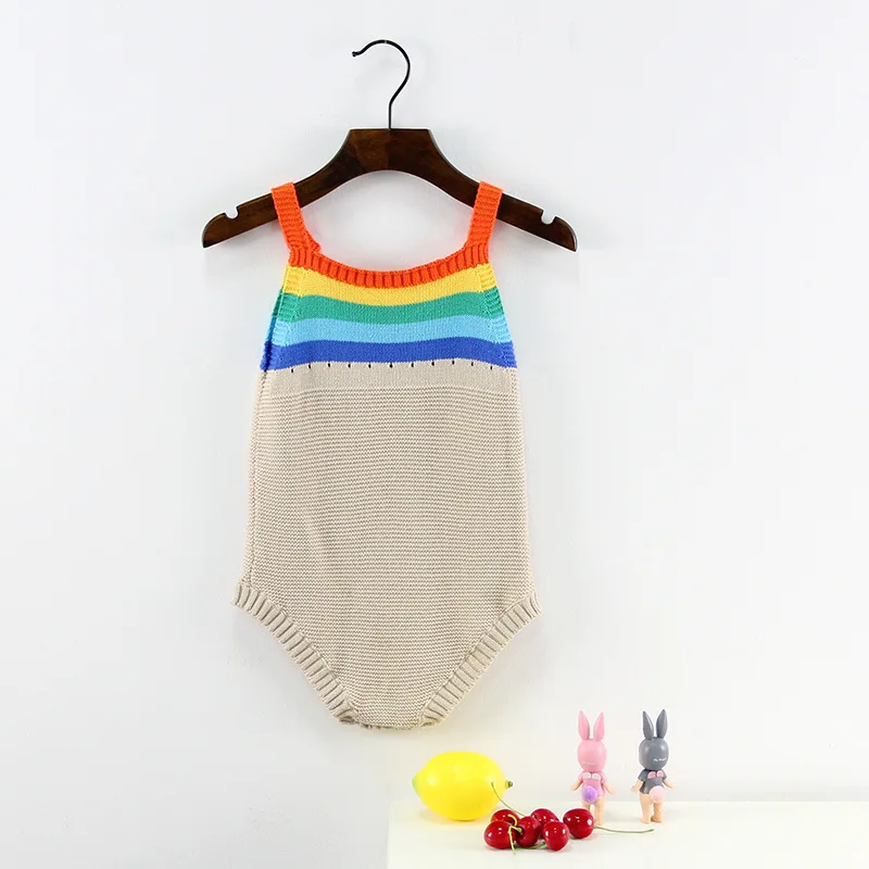 Детский весенне-летний свитер комбинезоны в радужную полоску для маленьких