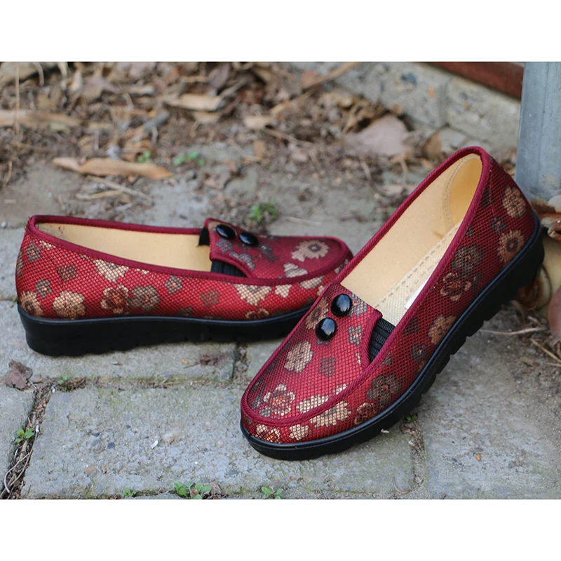 XQ новая кнопка украшения печатных один женская обувь легкая мягкая подошва