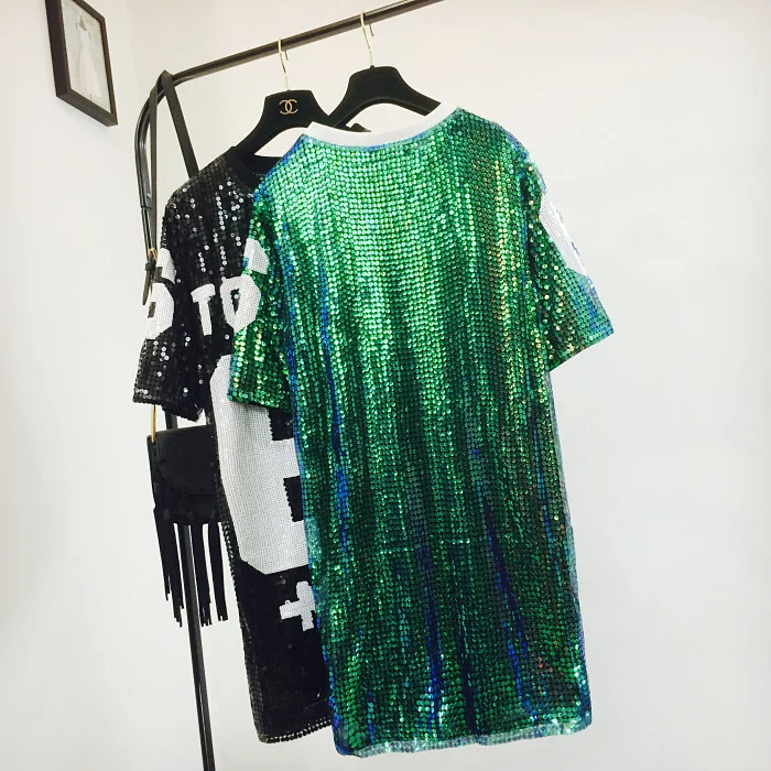 Женская свободная футболка с буквенным принтом черная и белая для отдыха одежда