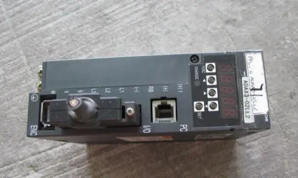 

Сервопривод ADAX3-02LL2 200 Вт, б/у, 90% новый, гарантия 3 месяца, быстрая доставка