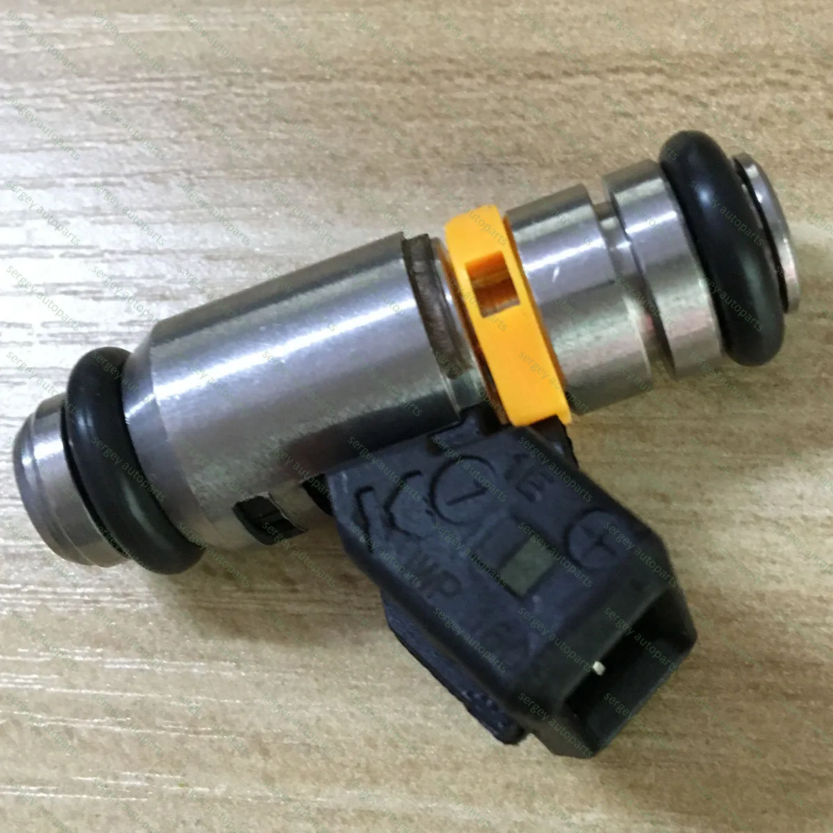 Топливный инжектор для FIAT Doblo 1 4 Lancia Grande Punto FORD KA II RU8 2 IWP160 71724544 77363790 71792994 71724545 40