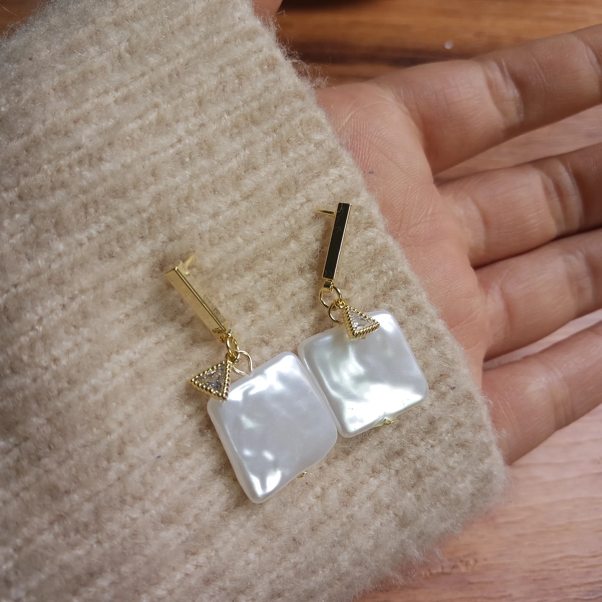 

, Корея Dongdaemun подлинный Papa знаменитости вдохновленные элегантные дикие Ins Супер Симпатичные простые атмосферные алмазные серьги-гвоздики/с...