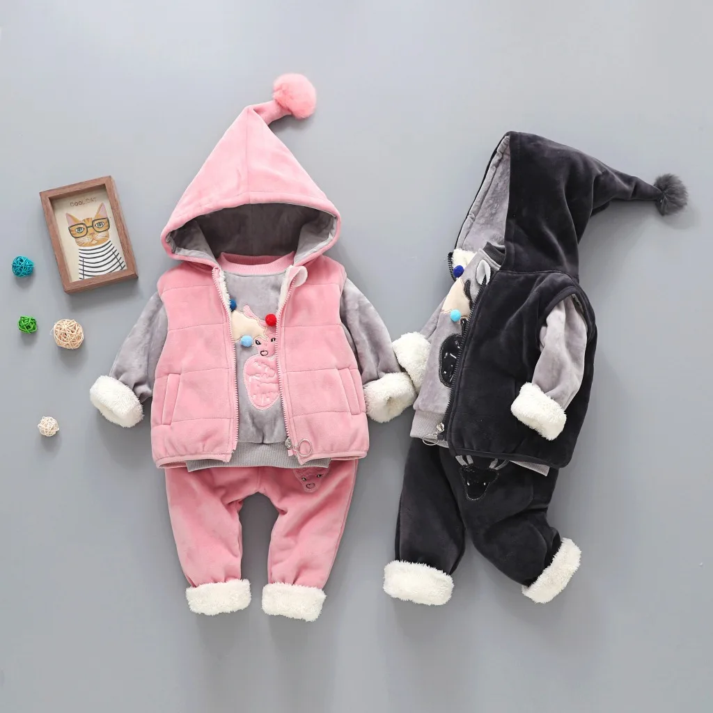 

Spring Autumn Winter Baby Boys Girls Pleuche Sport Set Thicken Vest+T-shirt +Pants 3pcs/sets Boys Baby Clothing Set Baby Set