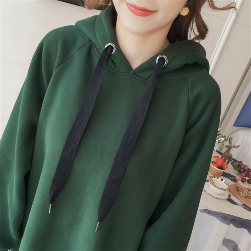 Женское длинное платье-толстовка с капюшоном плотное свободное платье разрезом