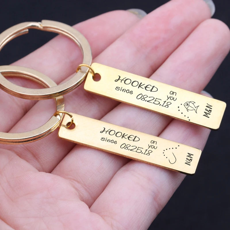 Stick Figure Little Fish Lovers Keychain Engraved Hooked Personalized Date And Letter Couple Lover Exclusive Gift Charm Key Ring | Украшения