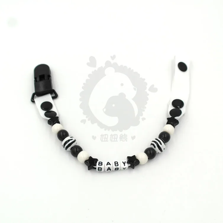 Зажим для соски с бусинами и надписью сделай сам |