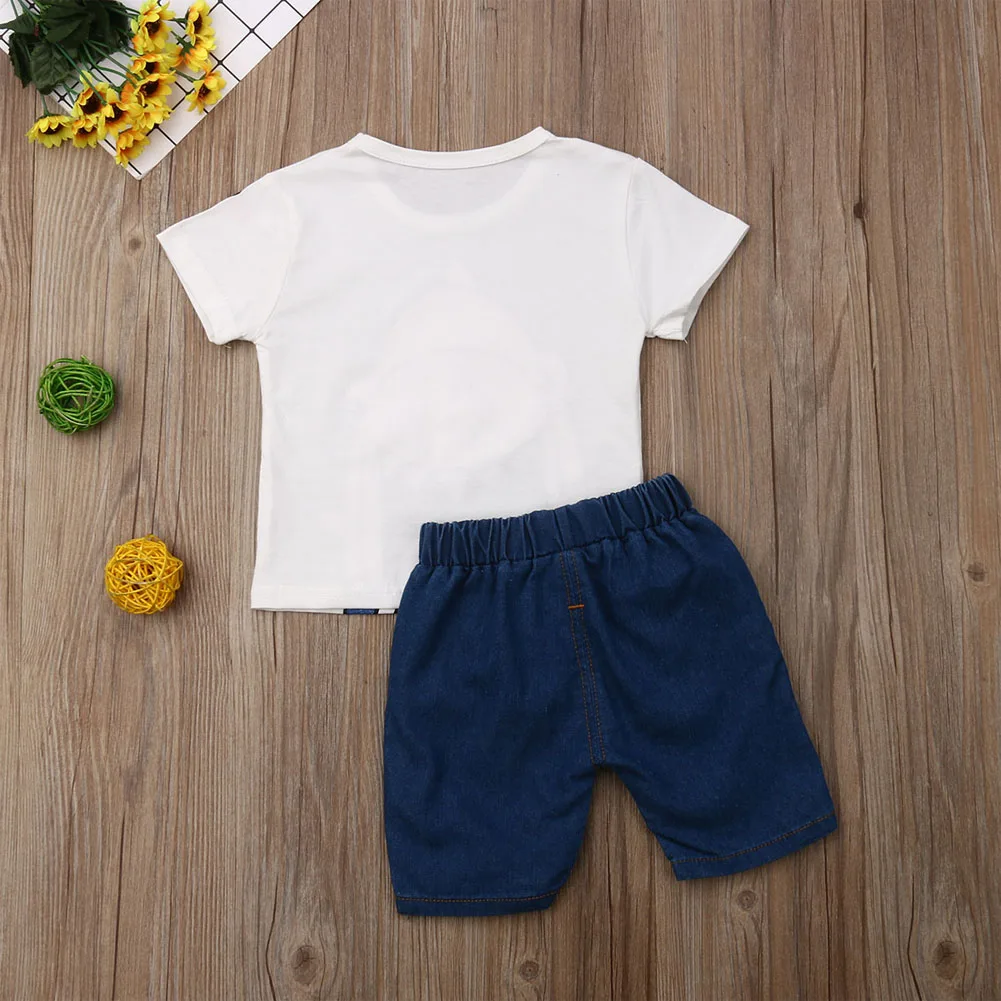 Комплект одежды для маленьких мальчиков из 2 предметов: футболка с коротким