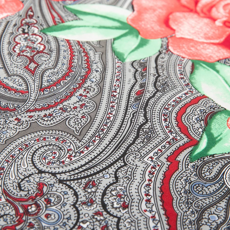 Pretty Camellia 130*130cm twill silk scarf women square scarves new style tassel lady spring fashion female party |