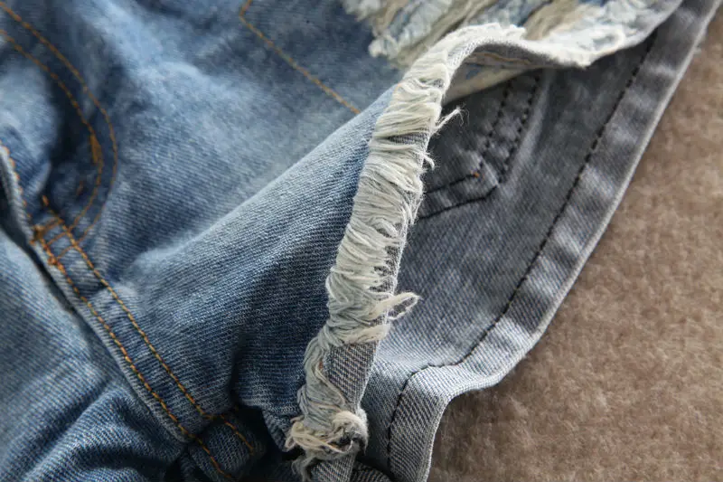 Женские джинсовые шорты с карманами