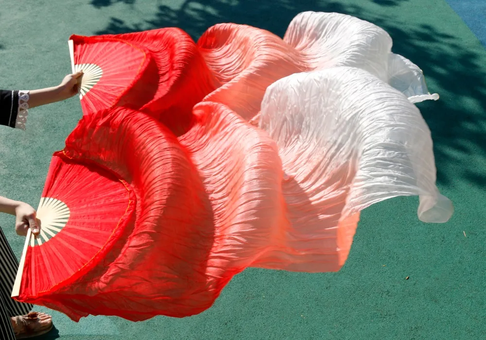 

2017 female high quality Chinese silk veils dance fans Pair of belly dancing fans cheap hot sale red light red white color fans
