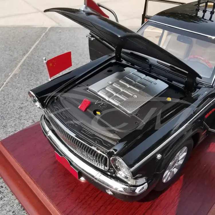 DiecastCar модель 1:24 Hongqi 70 лет юбилей парад автомобиль(черный)+ маленький подарок