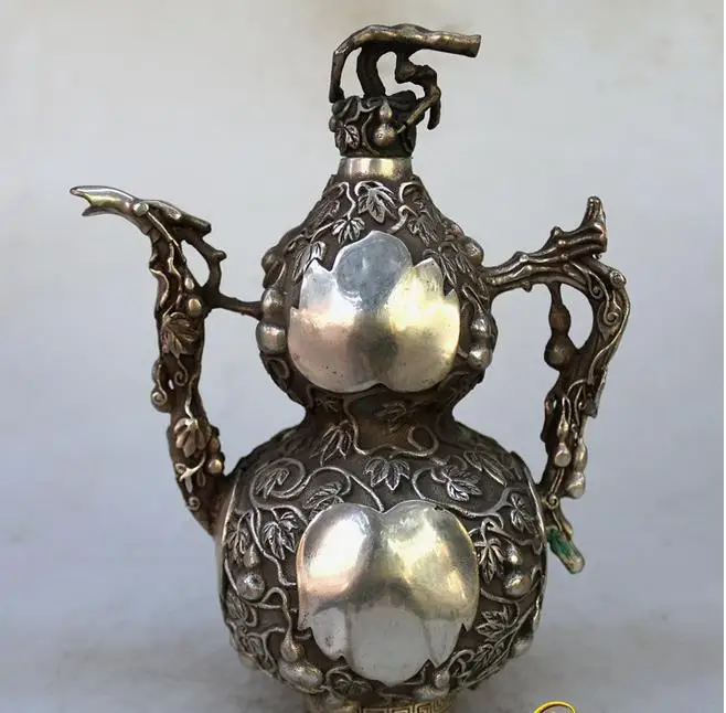 

Collectable Old Qing Dynasty silver Gourd pot,Carved ornaments,with carving&mark,Handmade crafts,collection& adornment