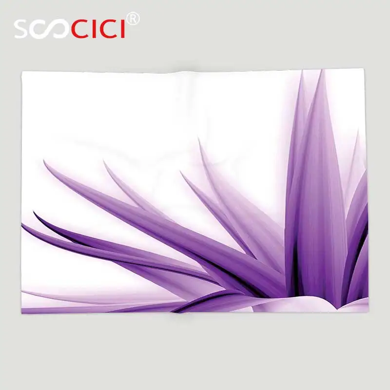 Изготовленное на заказ мягкое флисовое покрывало с цветочным декором фиолетовое