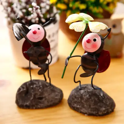 

Американские креативные маленькие украшения для детской комнаты, домашний стол, винный шкаф, украшения для гостиной, ТВ-кабинет, настольные...