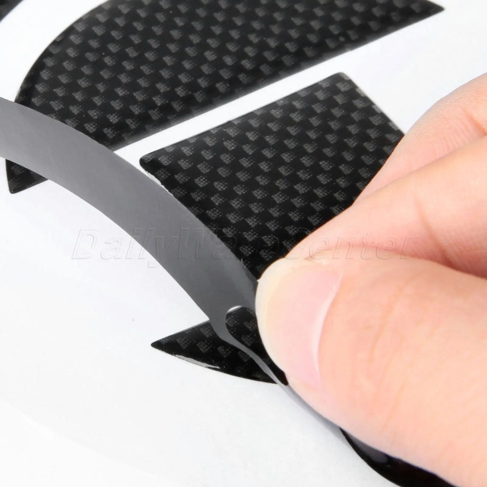 

1Pc Motorcycle Decoration Sticker Fuel Gas Cap Tank Protector Pad Sticker Decal for SUZUKI GSX-R750 GSXR1000 SV1000S Car-Styling