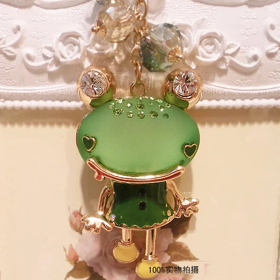 

New Arrival Cute Resin Frog Fashion Lover Keychain Bag Car Jewelry Souvenir for Women and Men
