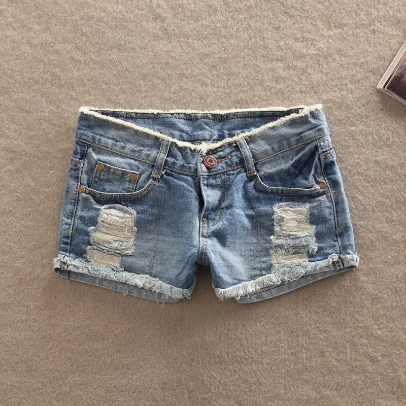 Женские джинсовые шорты с карманами