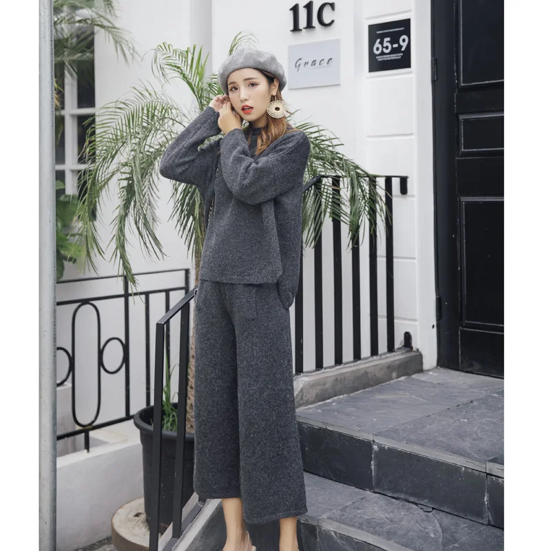 Трикотажный костюм с широкими штанами женская мода новые осенне-зимние модели