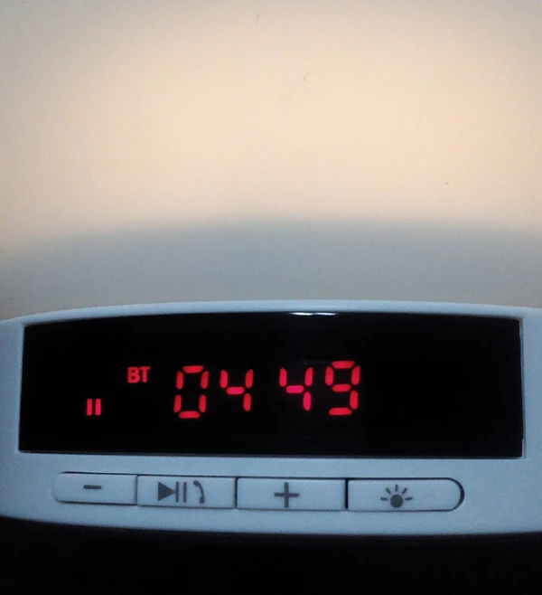 2015 New Arrival Romantic Lighting Bluetooth Speaker with Smart Alarm Clock table lamp | Освещение