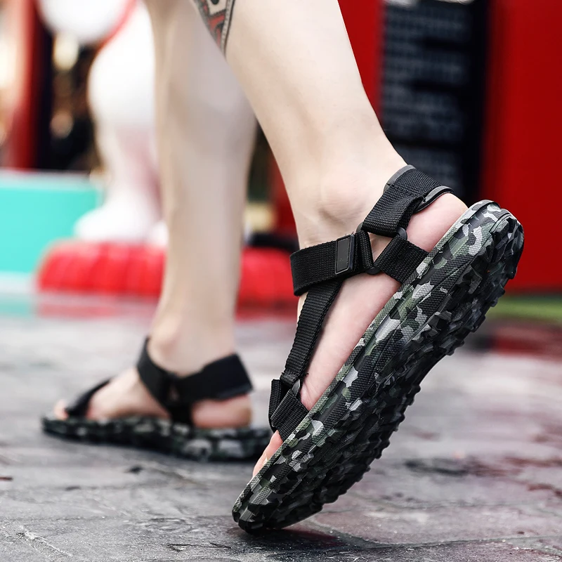 Летние модные мужские сандалии камуфляж тапочки удобные Sandalia Masculina Повседневное