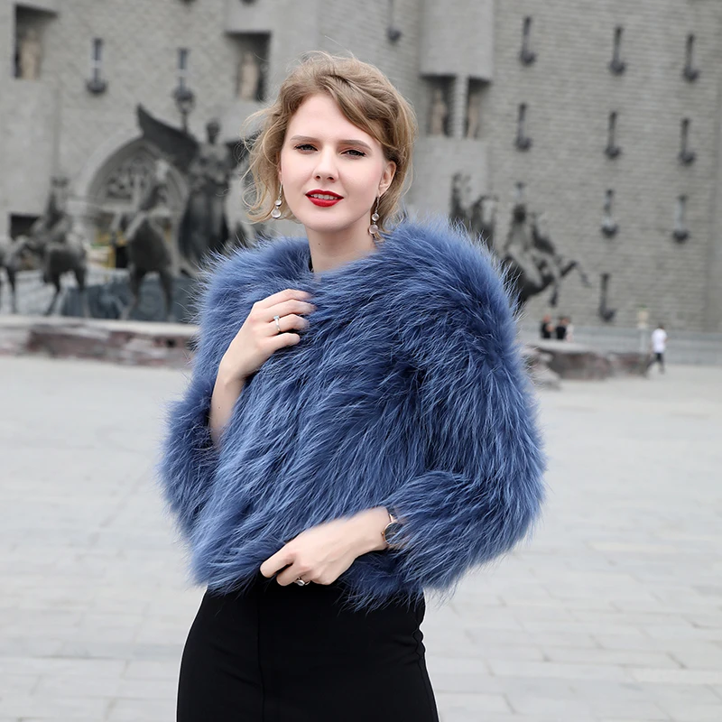 Новинка стильная Меховая куртка вязаная шуба из меха енота короткая Модная Шуба