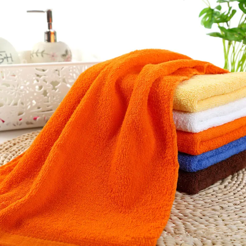Полотенце уход. Оранжевое полотенце.
