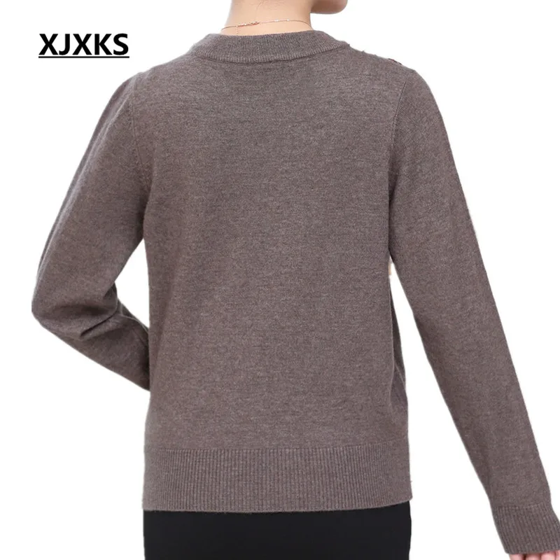 Пуловер женский с круглым вырезом длинным рукавом и бусинами | Женская одежда