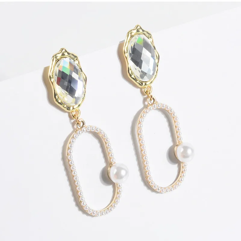 

2020 Korean fashion temperament luxury Pearl zirconium earrings ladies trend ear pendant Tassel nail wholesale