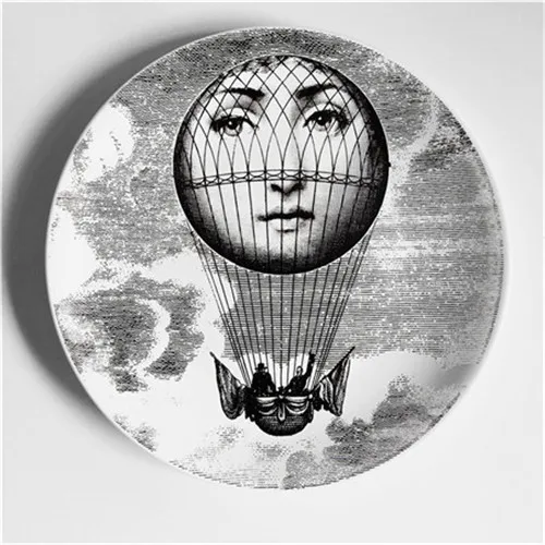 Изысканная тарелка Fornasetti, украшение из фарфора, декоративные тарелки для бара, офиса, кофейни, декоративные тарелки в стиле ретро - Цвет: 11