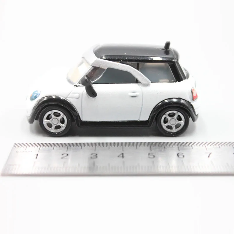 Pixar Cars 2 милые Mini Cooper Молния Маккуин 1:55 Весы Diecast металлического сплава Modle