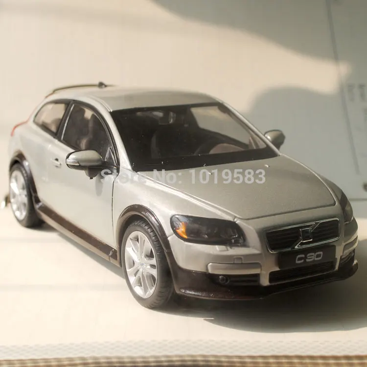 WELLY 1/24 масштаб VOLVO C30 литая под давлением металлическая модель автомобиля игрушка для коллекции, подарков, детей, украшения