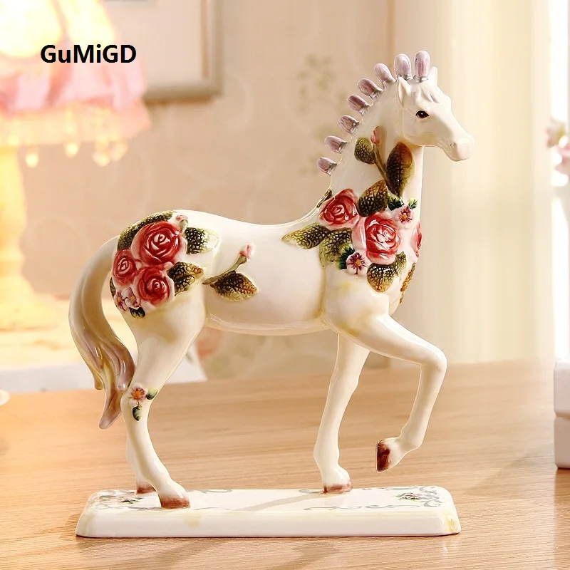 European Home Furnishing decoration Arts and crafts horse hall furnishings creative birthday gift office desktop ornaments Pott |