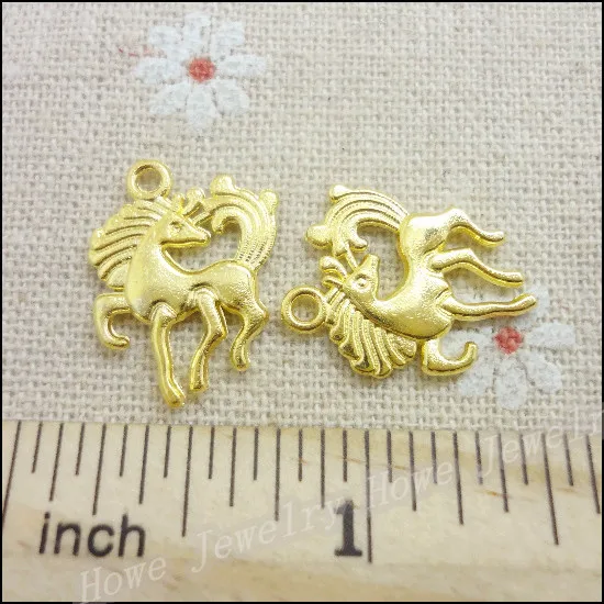 Оптовая продажа 70 шт. золотого цвета Очаровательная подвеска с фигуркой лошади