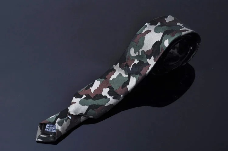 green Printed Narrow Tie New Fashion Unisex Cool Leisure Tie 6*145CM Camouflage Uniform High Quality Breathe Thin Party Gift Tie - Цвет: green