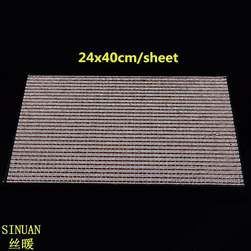 Кристальная ажурная ткань со стразами персиковая и белая отделка кристаллами