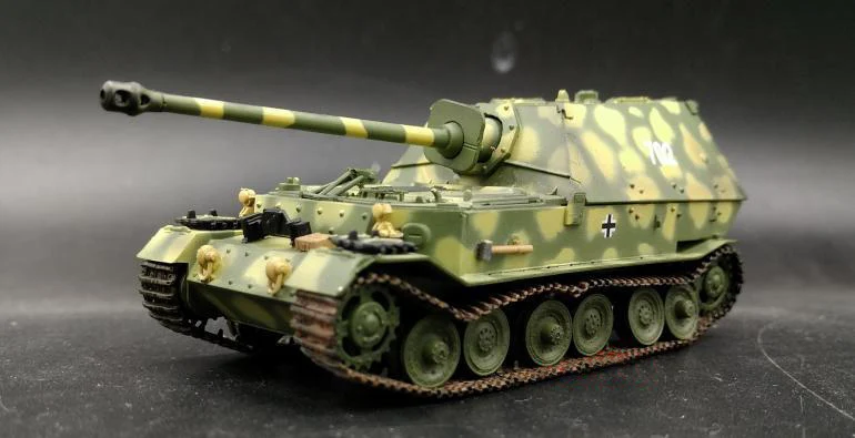 EM1:72 немецкая Тяжелая танковая модель Ferdinand изгонная trumpeter 36223 любимая |