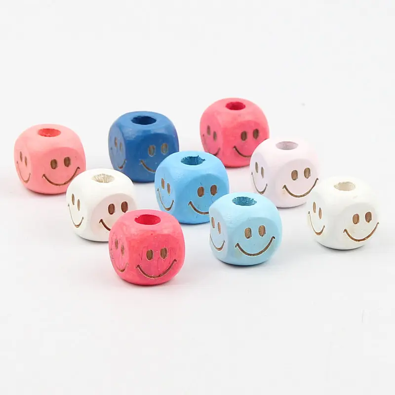 Smiley pattern 20 шт 14 мм слон ноги звезда улыбка сердце Корона натуральный квадратный деревянный Бисер для самостоятельного изготовления ювелирных изделий ожерелье разделитель браслета - Цвет: Smiley pattern