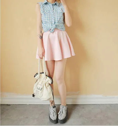 Женская юбка яркой расцветки желтая с завышенной талией на подтяжках