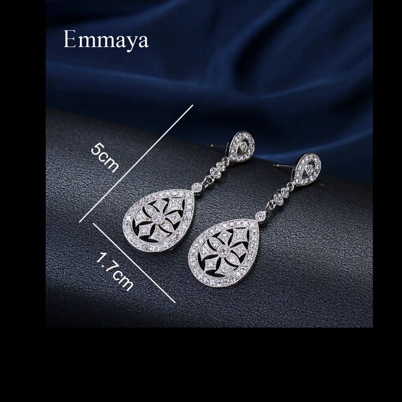 Женские серьги с фианитом Emmaya романтичные круглые белого и золотого цвета класса