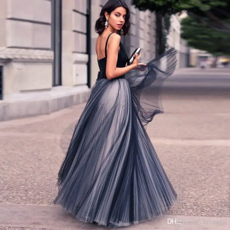 

Elegant Dark Navy Tulle Long Prom Dresses V Neck Sleeveless A Line Floor Length Party Dresses