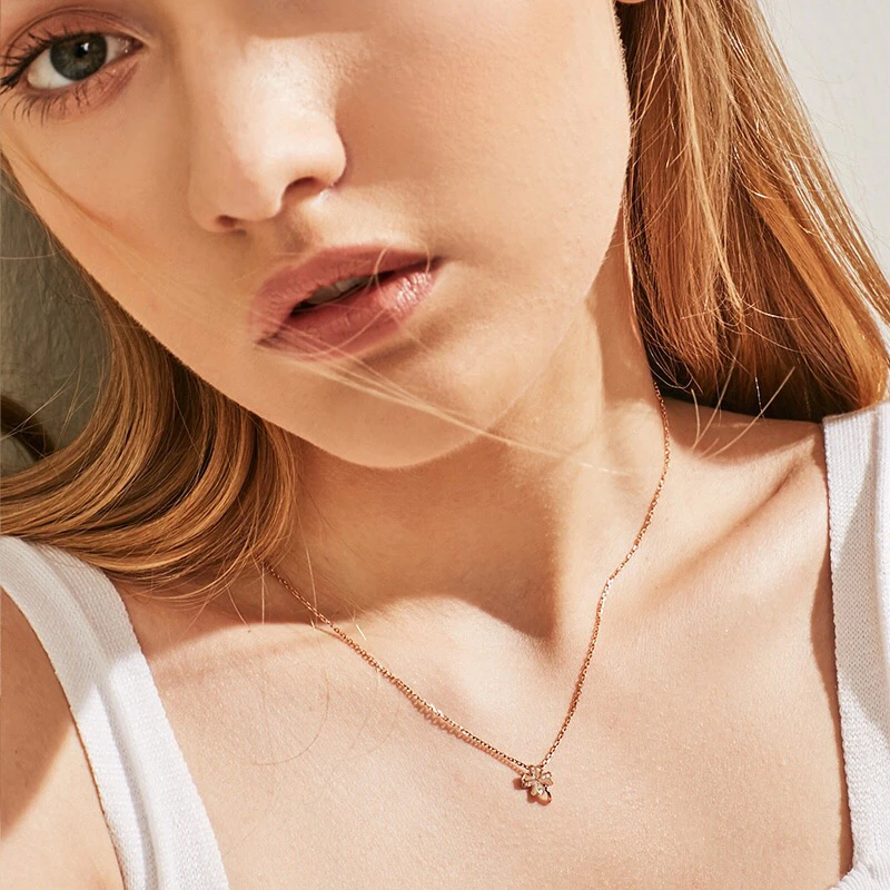 Aazuo Real Diamonds 100% 18K Rose Gold Micro Paved Lucky Four Leaf Pendent With Chain Necklace gifted for Women Wedding Au750 | Украшения и