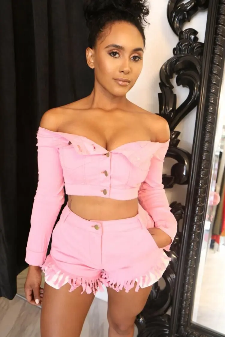 2018 сексуальный розовый Джинсовый комплект из двух предметов с шортами